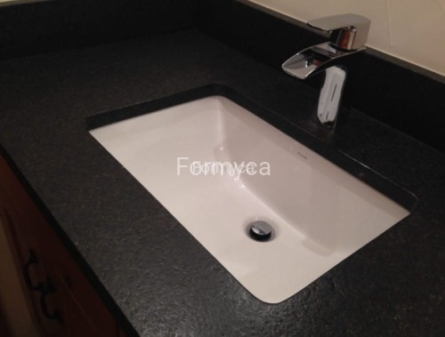 Absolute Black szczotkowany blat łazienkowy 1.jpg