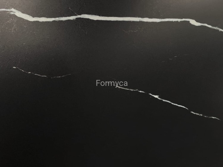Tangula Black 3.jpg