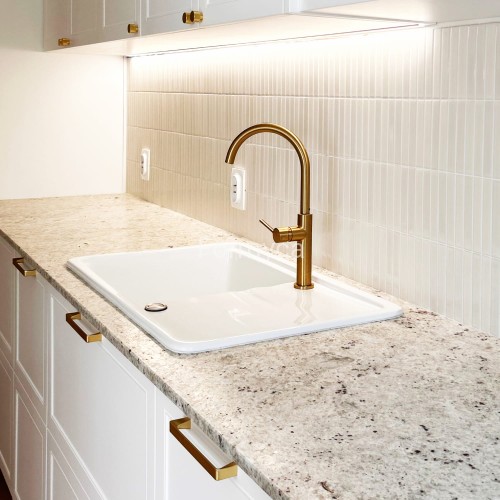 Colonial White szczotkowany.jpg