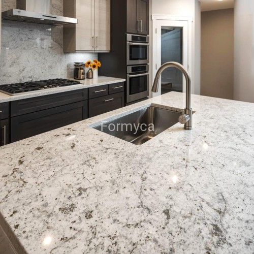 Colonial White kuchenny.jpg