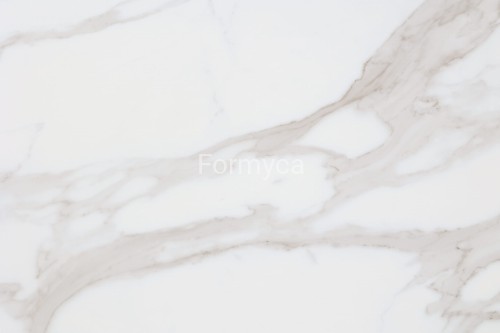 Calacatt Royale 2 cm narożny zewnętrzn.jpg