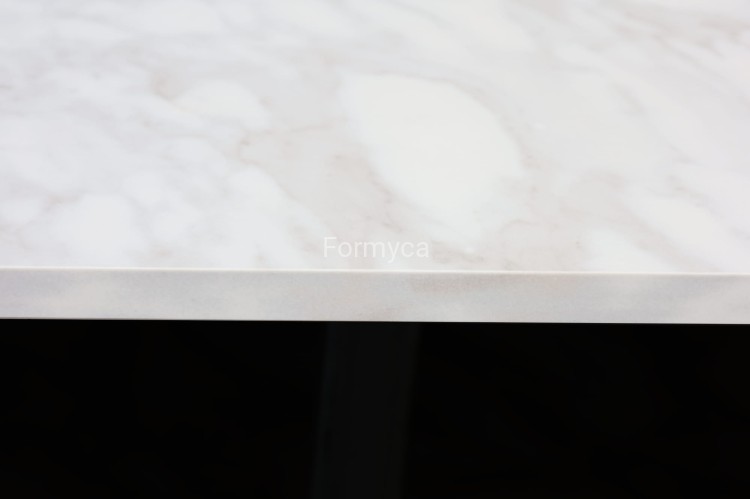 Calacatta Royale 1.jpg