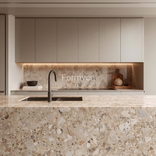 Brecia Aurora kuchenny.jpg